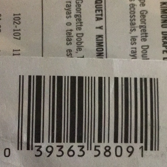 Simplicity Pattern 8091 Easy to Sew Kimono - Picture 7 of 7